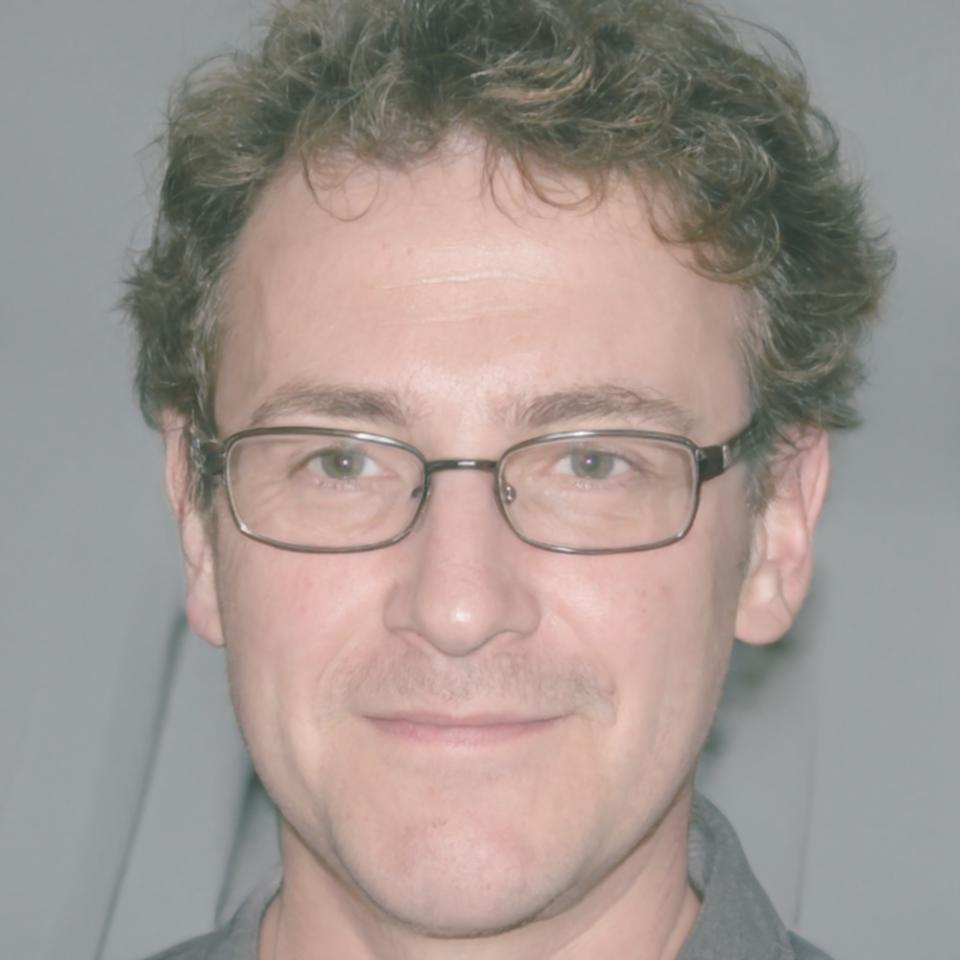 Carlos Mendoza, Director de Desarrollo